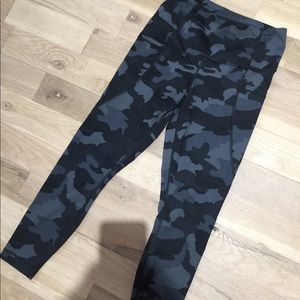 Workout pants